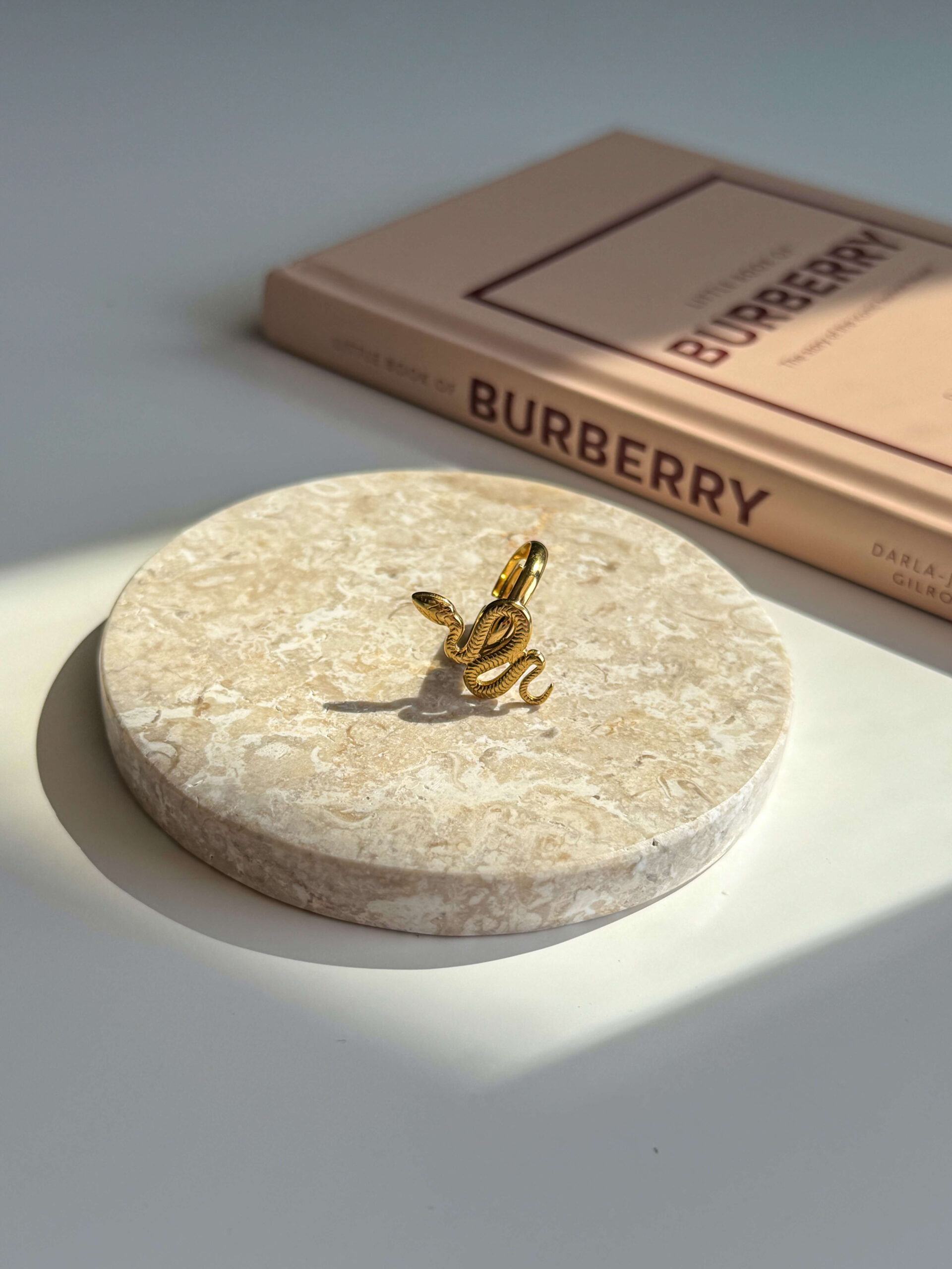 χρυσό δαχτυλίδι φύδι