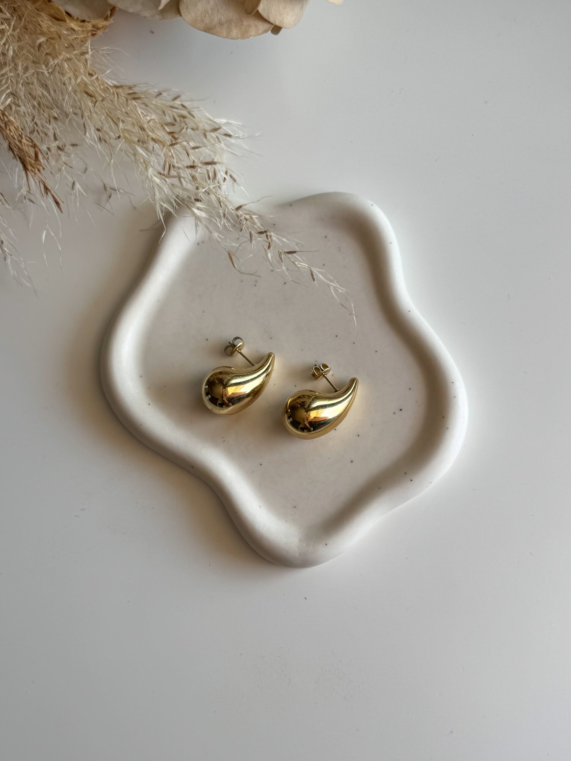 Χρυσά σκουλαρίκια σταγόνες μεγάλο μέγεθος