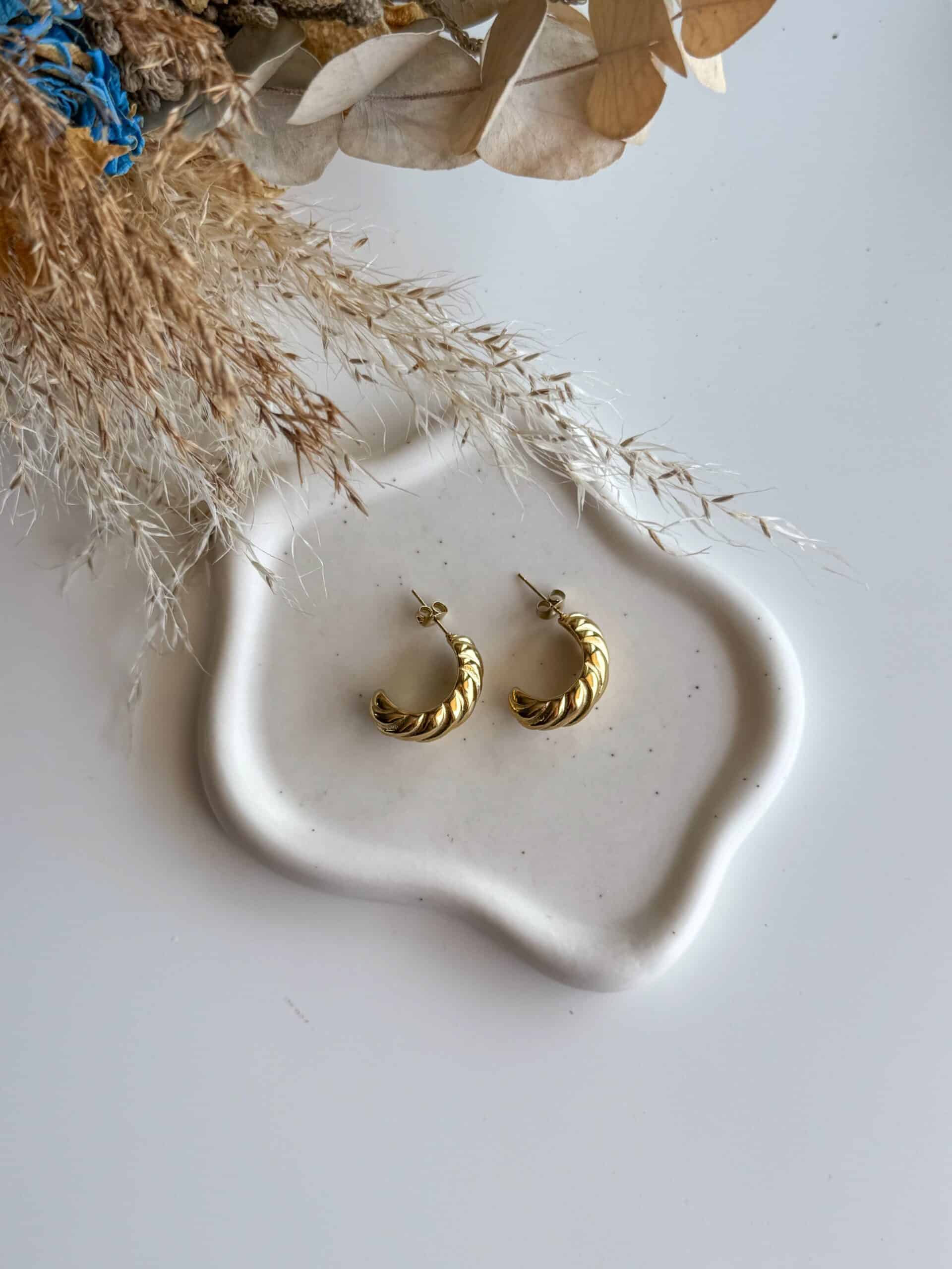 Χρυσά Σκουλαρίκια Κρουασάν vp jewels