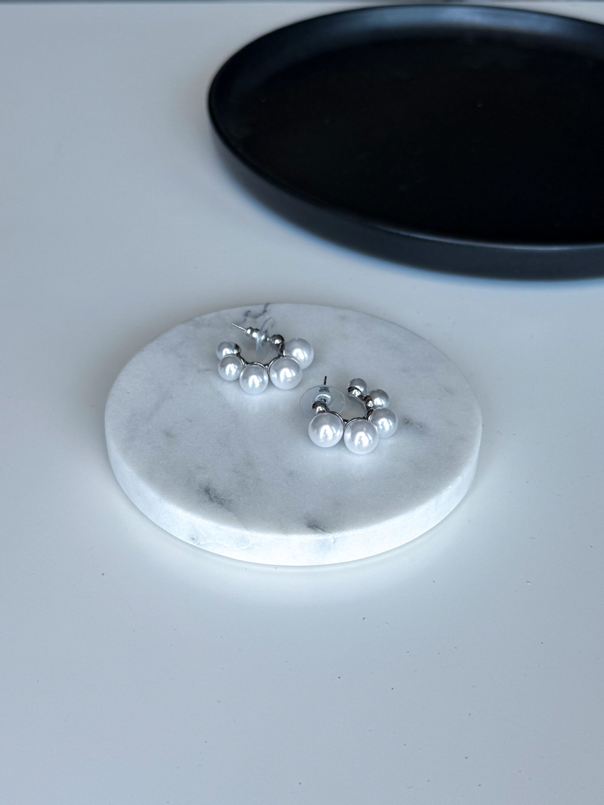 ασημί κρικάκια με πέρλες