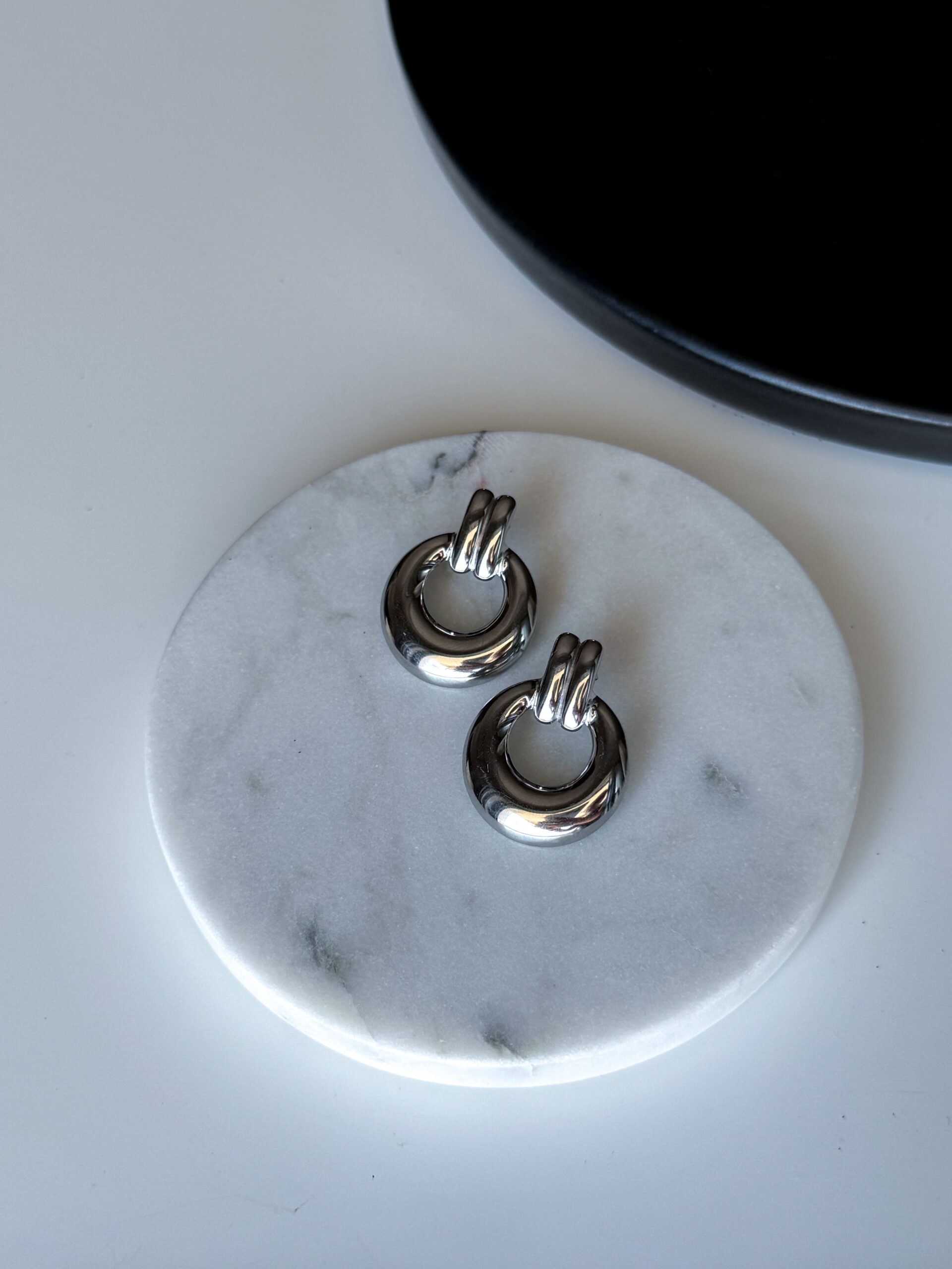 ασημί σκουλαρίκια κρεμαστά με κύκλο vp jewels