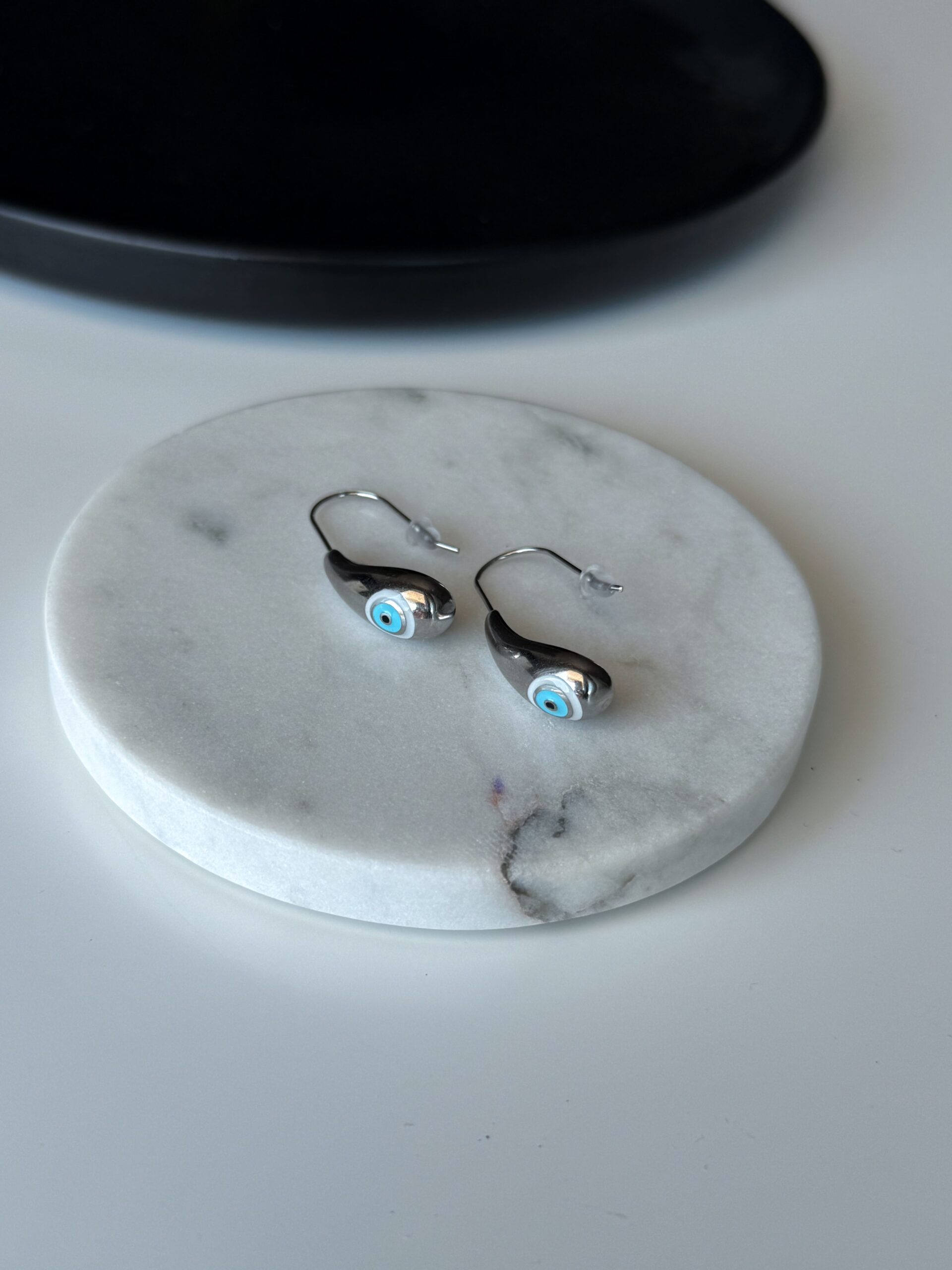 Ασημί Κρεμαστά Σκουλαρίκια με Ματάκι