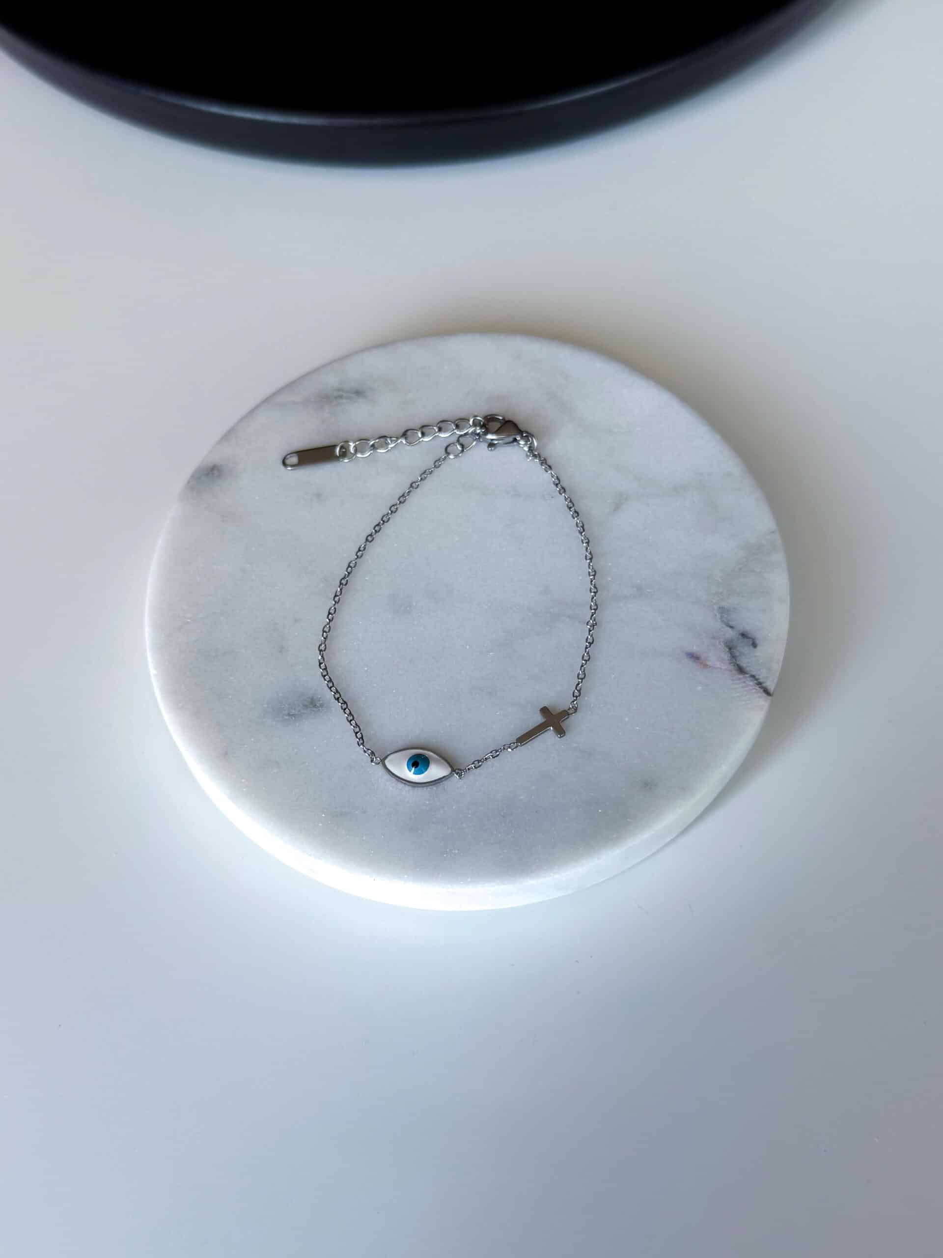 Γυναικεία Ασημί Αλυσίδα Χεριού με Λευκό Ματάκι
