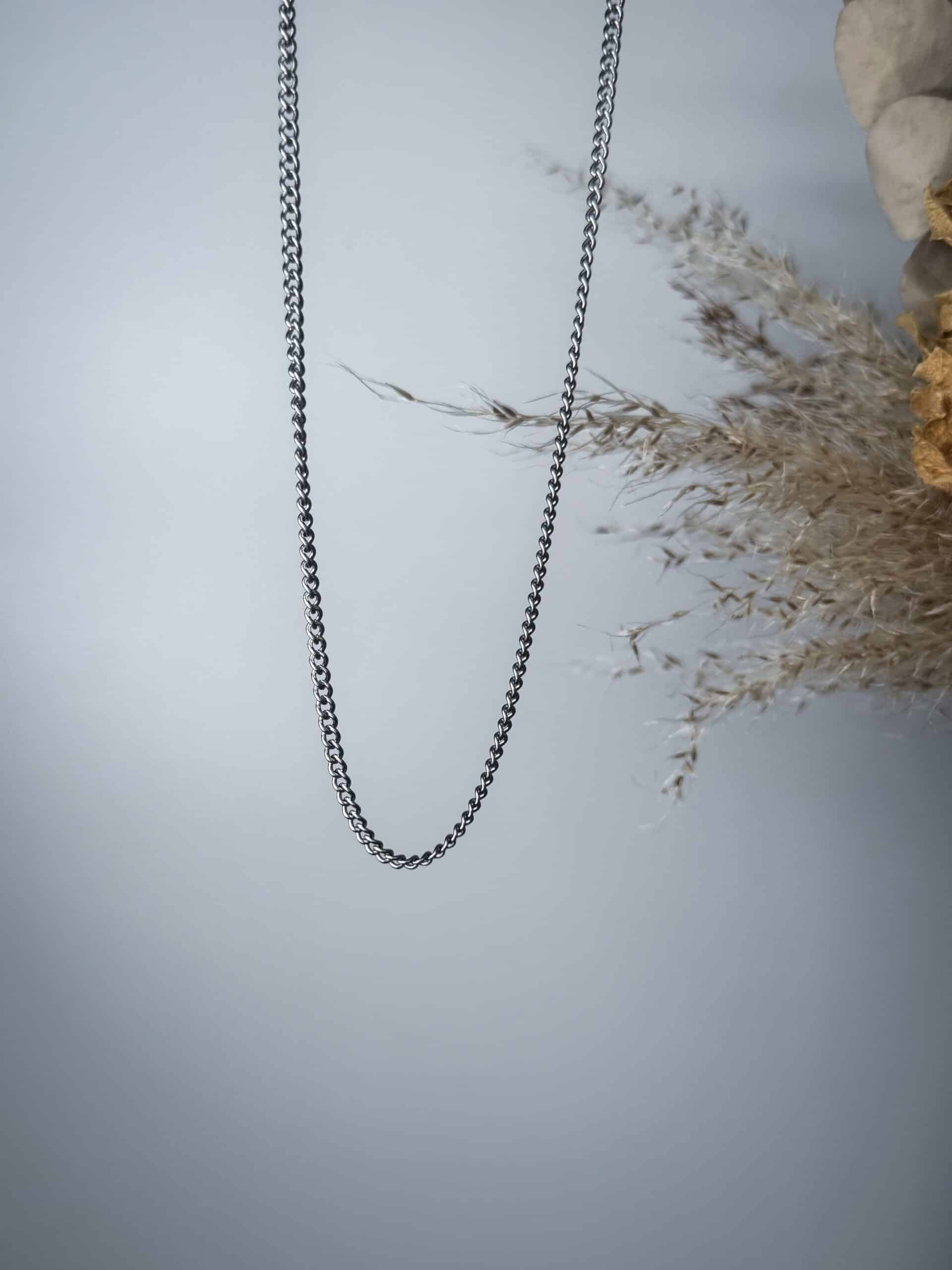 ανδρικό ασημί κολιέ με πολύ λεπτή αλυσίδα vp jewels